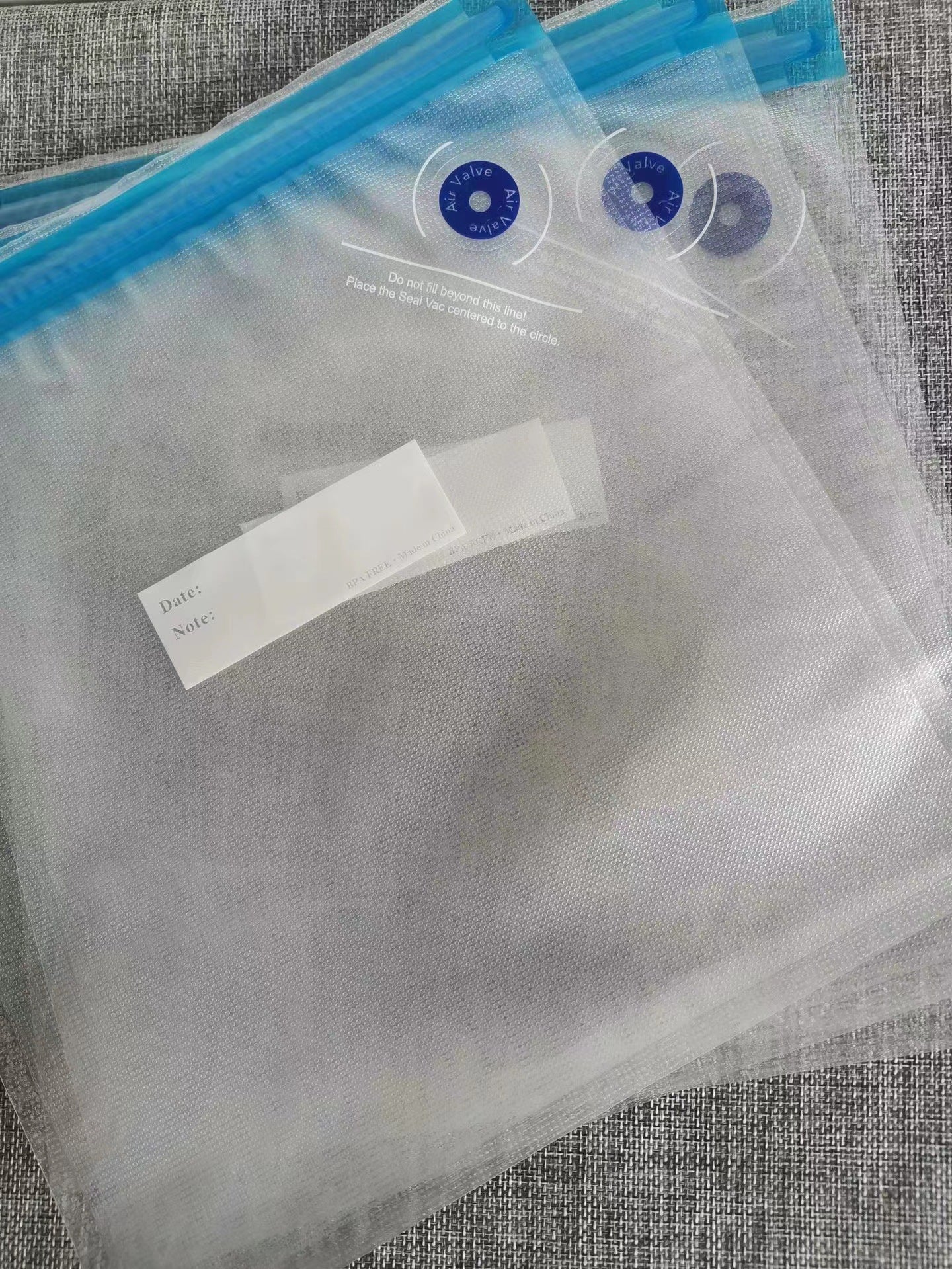 ミニ真空シーラー – 保存・節約・便利さをワンクリックで実現!